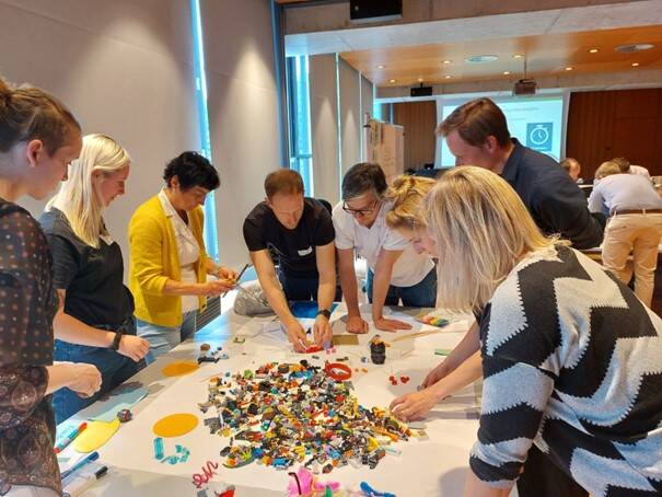 B-act matter Workshop Lego